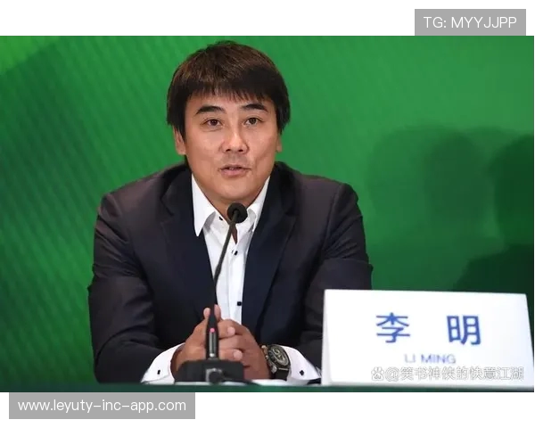 李明澄清李嗣镕非试训津门虎 暗示未来或登陆中超 李明澄清李嗣镕非试训津门虎 暗示未来或登陆中超